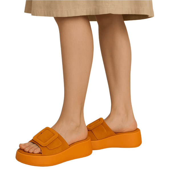 Papuci dama portocalii din piele naturala intoarsa, talpa usoara, inaltime platforma 5 cm, colectia Vara 2025.